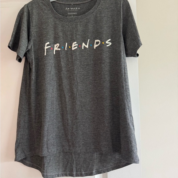 FRIENDS Tops - FRIENDS TV Show Heather Gray Tee Size XL